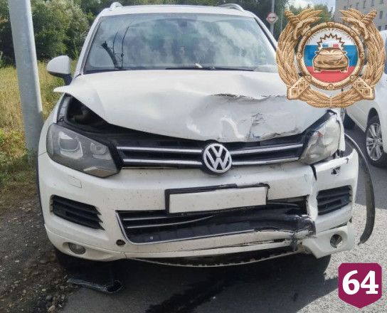 Девушка пострадала в тройной аварии у Юбилейного