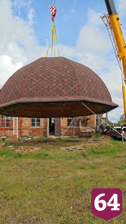 В Саратовской области на 200-летнем храме установили купол